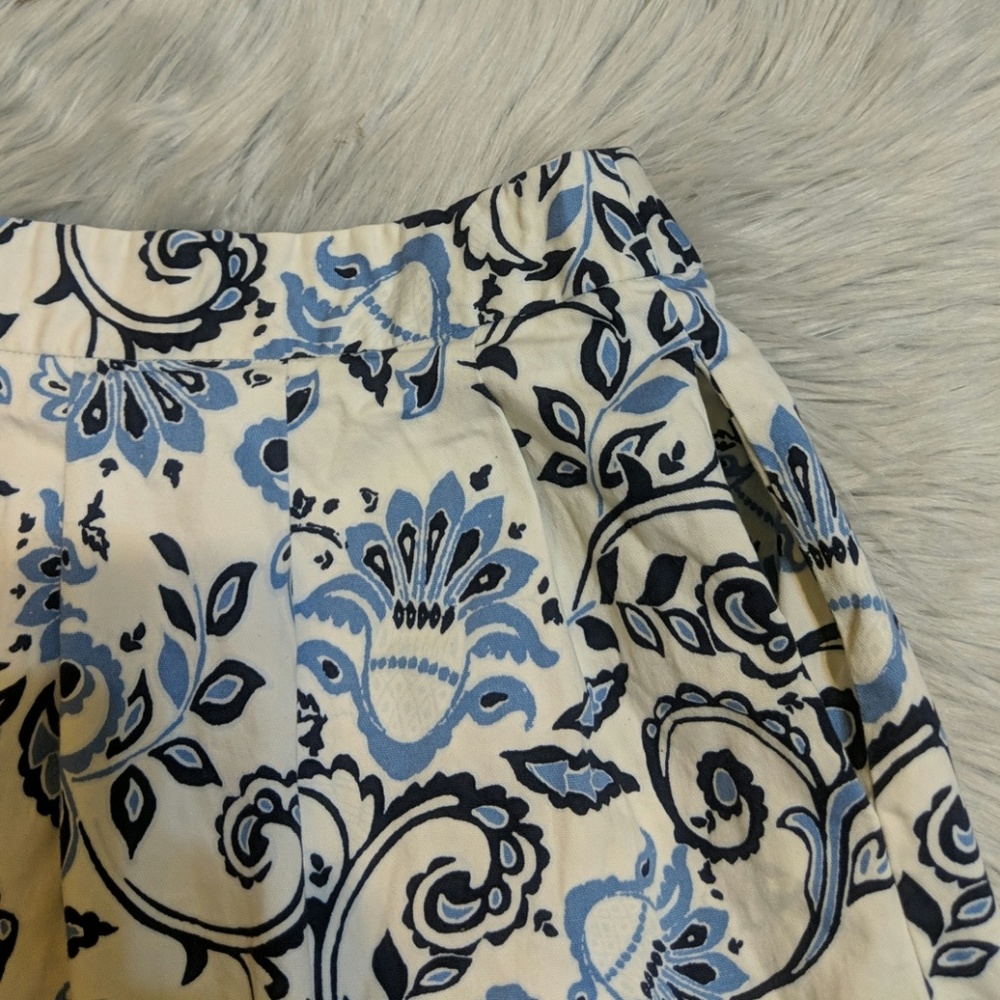 LOFT Floral skirt - Picture 2 of 3